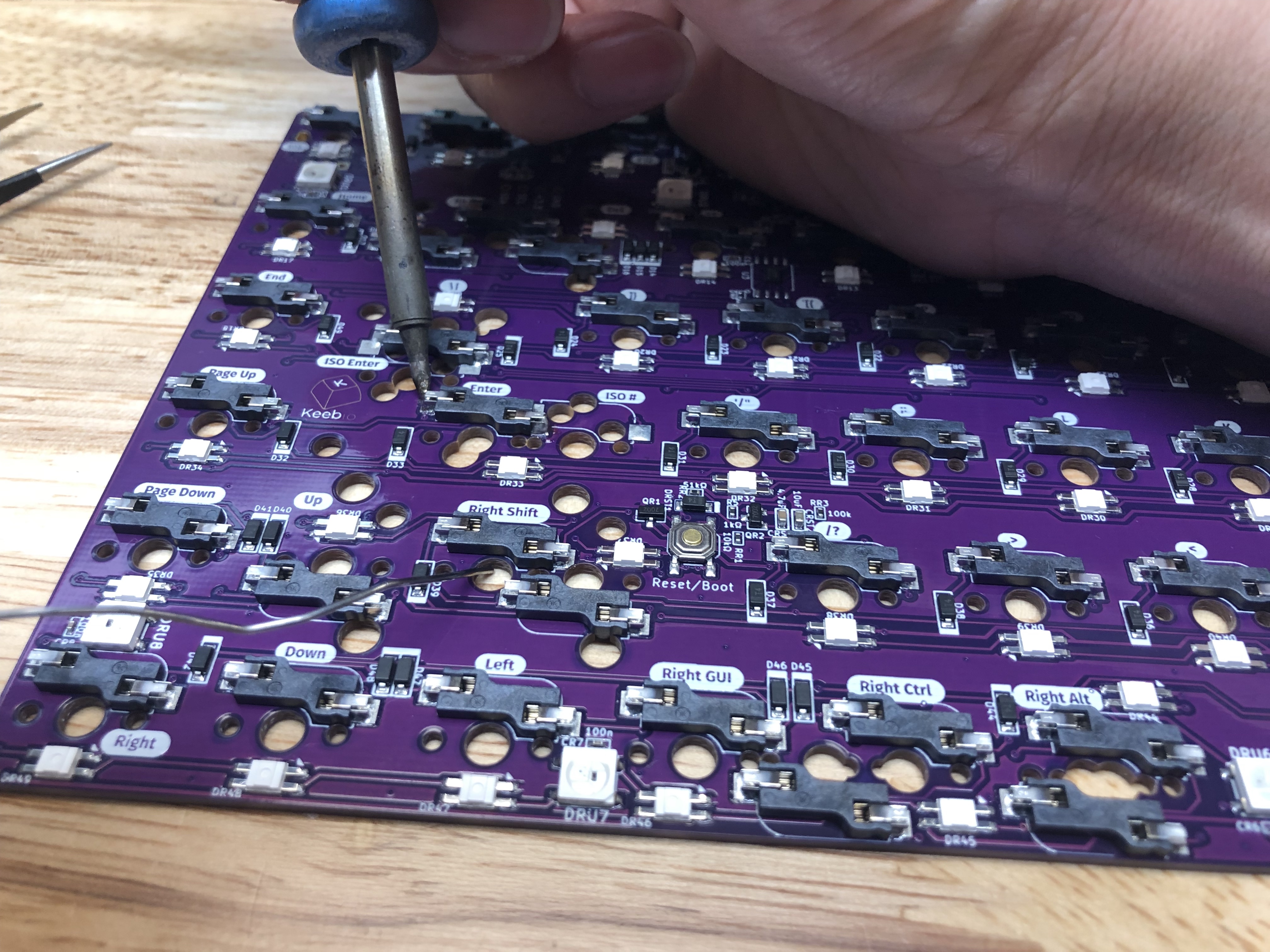 Heating pads to desolder socket