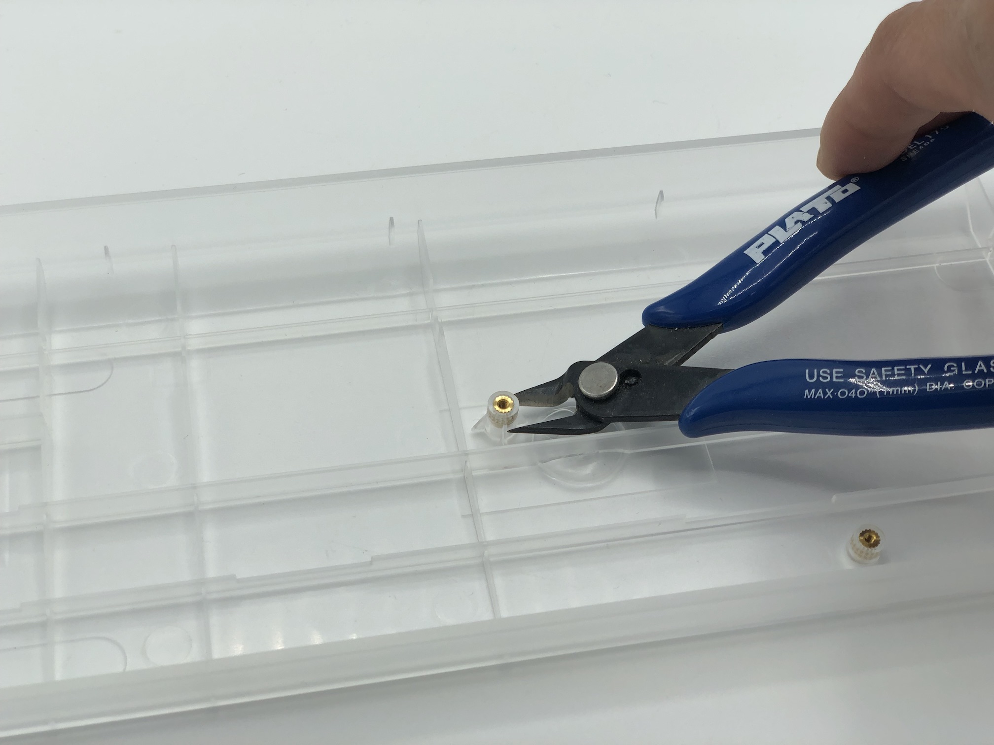 Cutting down the center standoff with flush cutters