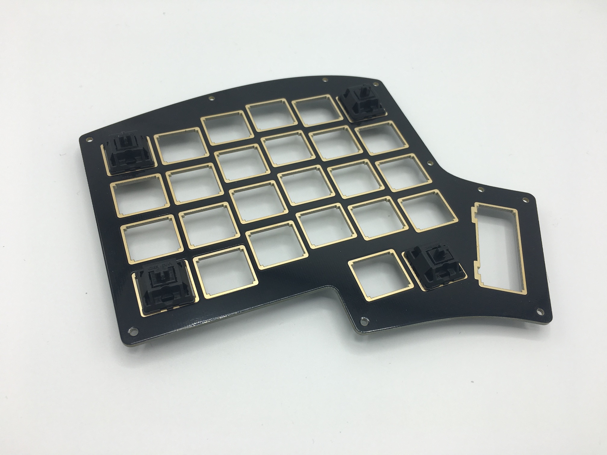 Corner switches inserted in switch plate