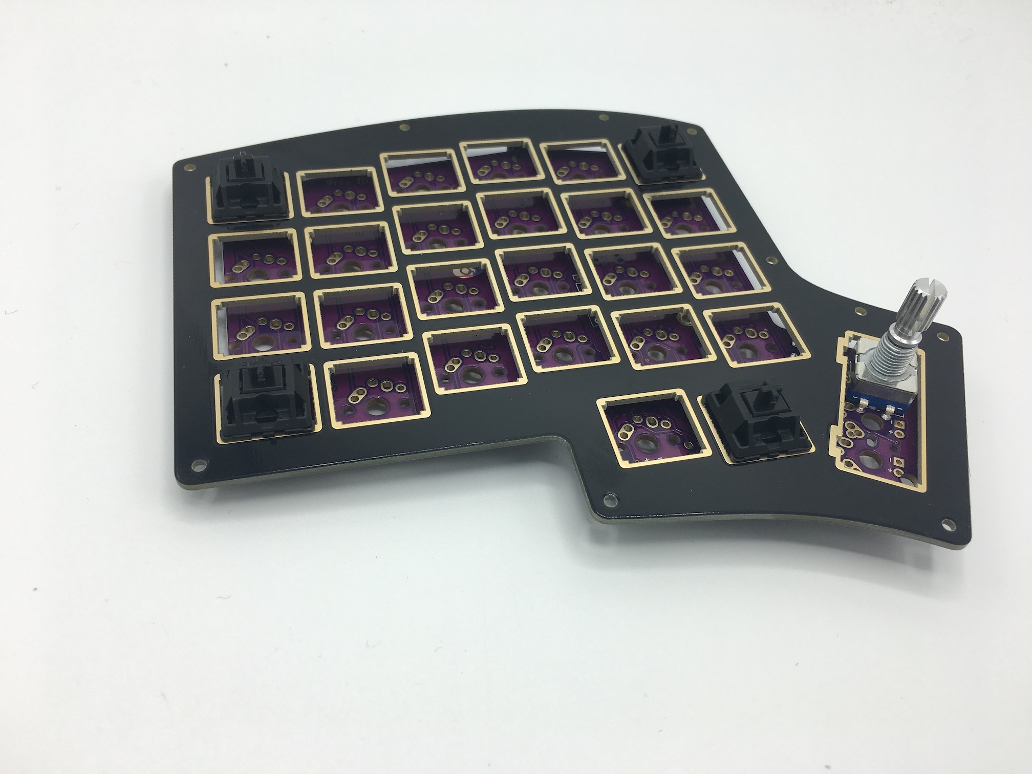 Switch plate with corner switches placed on PCB