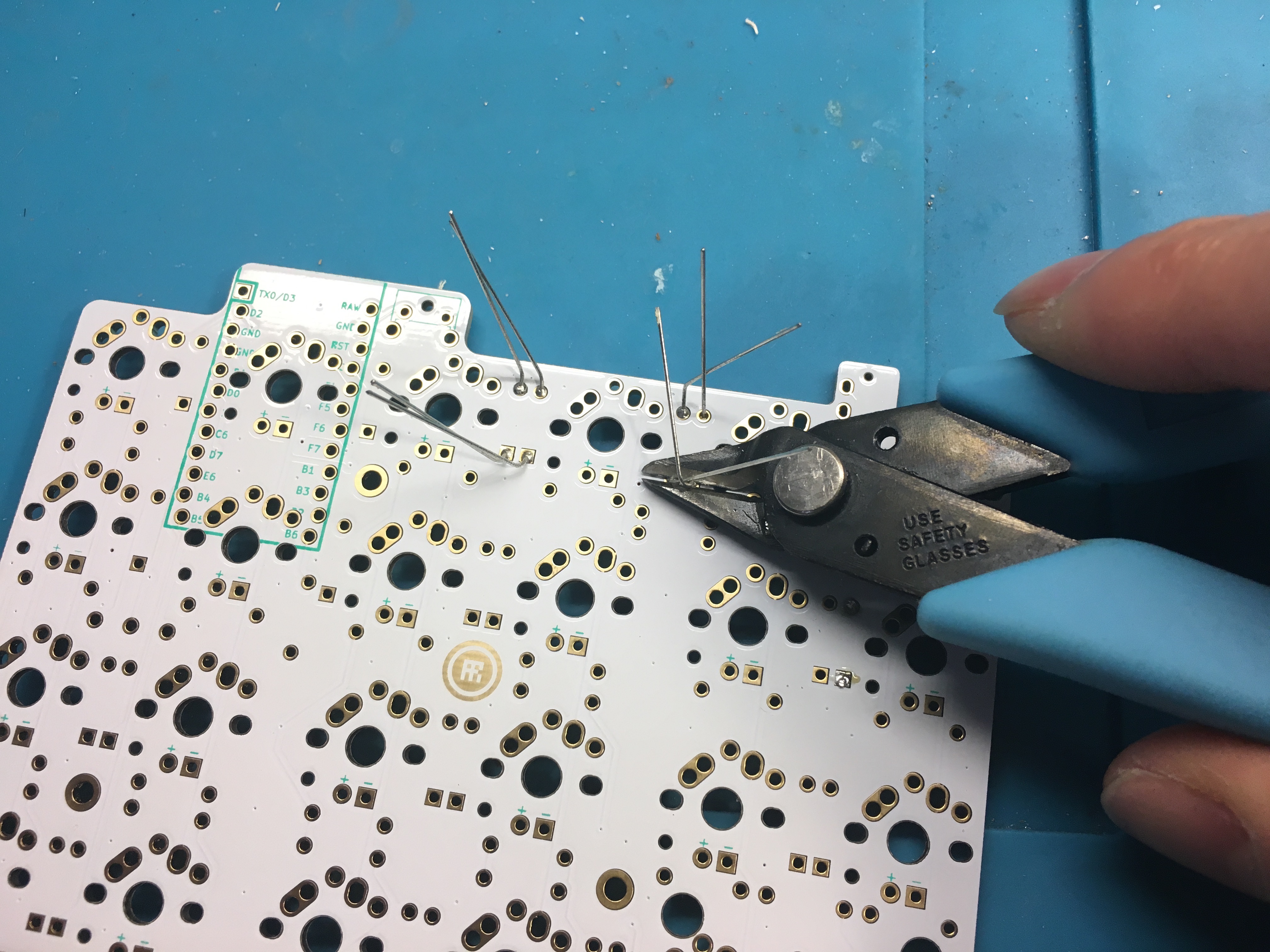Flush Cutters Clipping Diode Legs