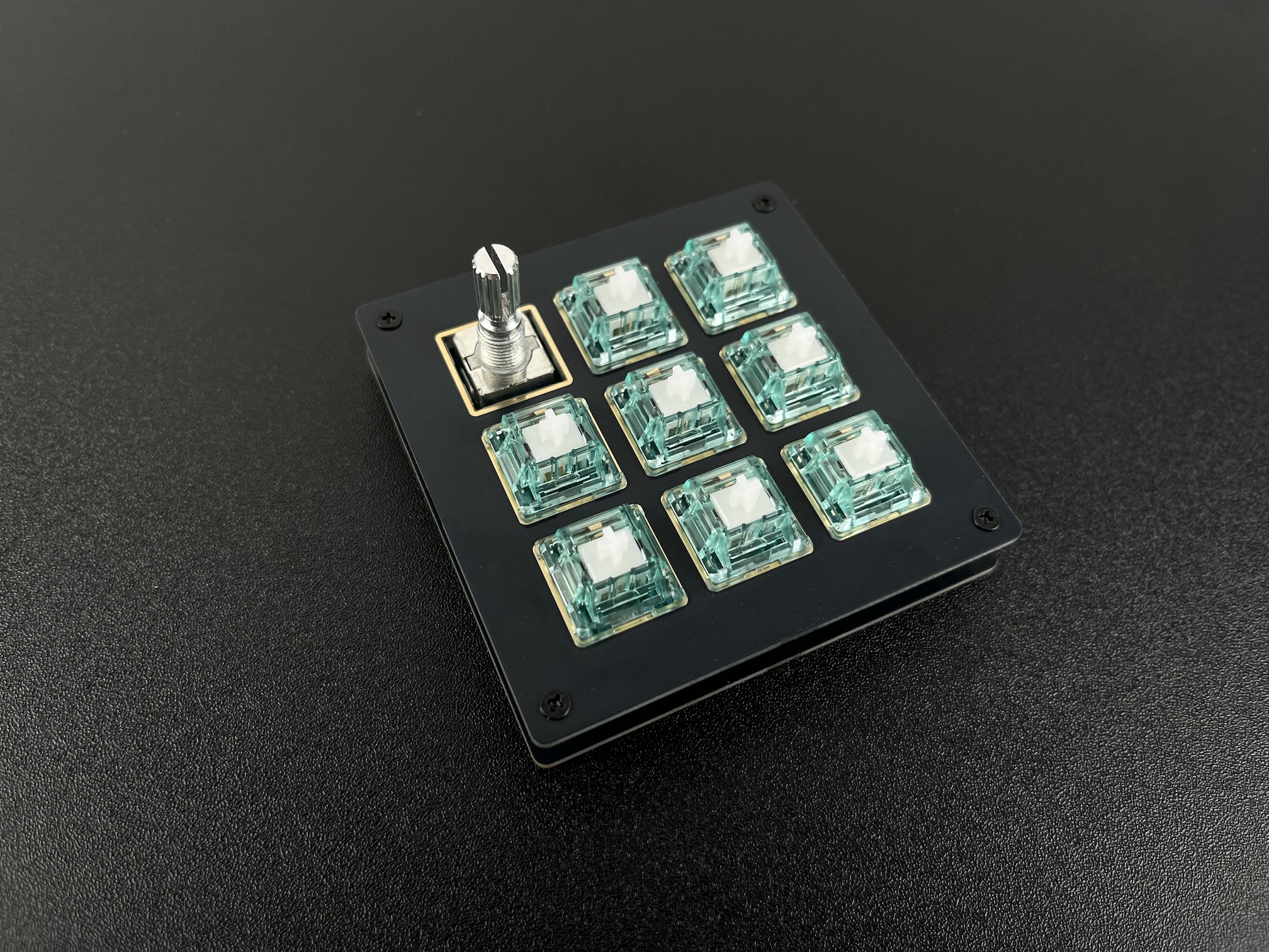 BDN9 assembled without keycaps