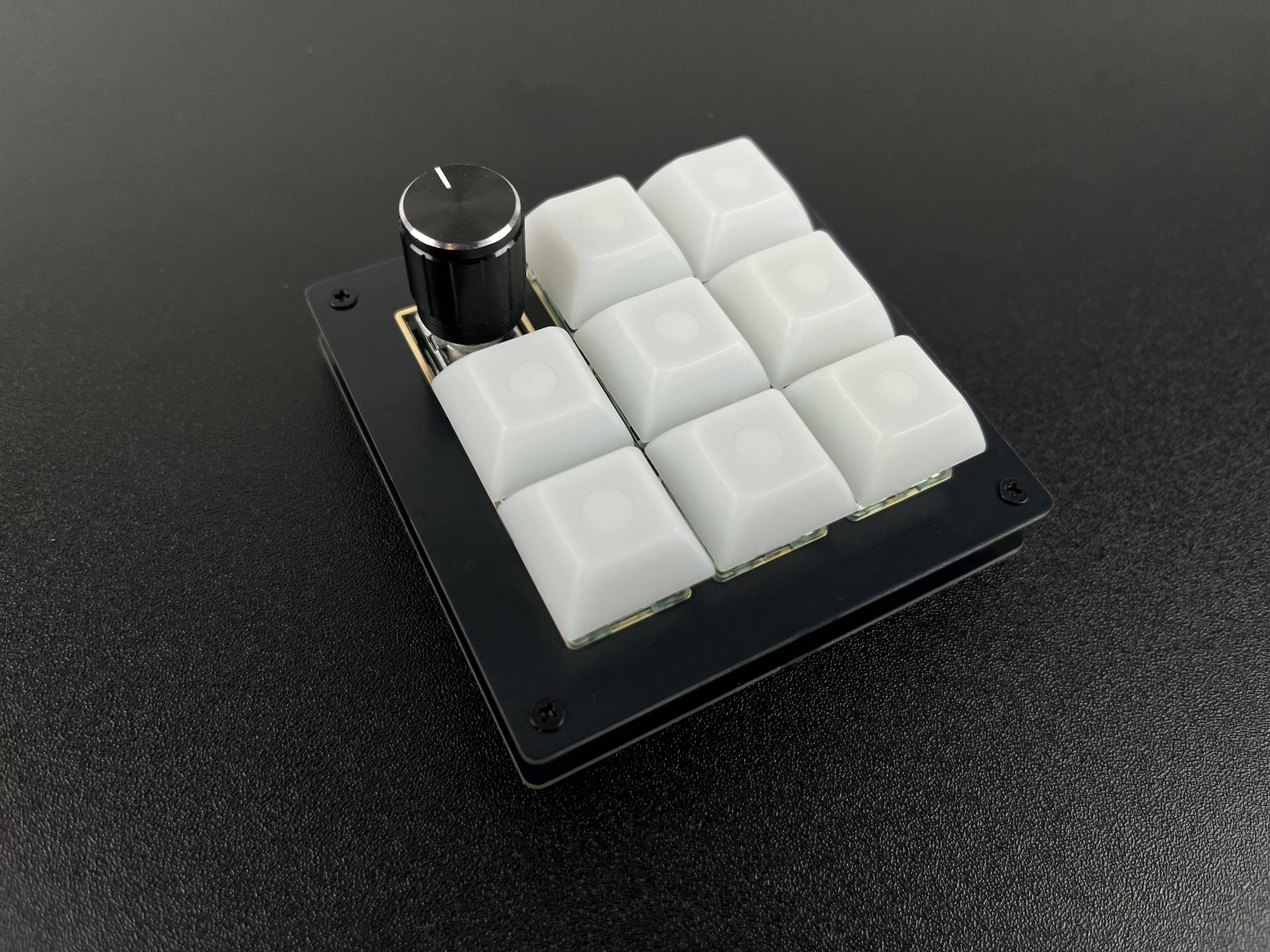 BDN9 with keycaps and encoder knob