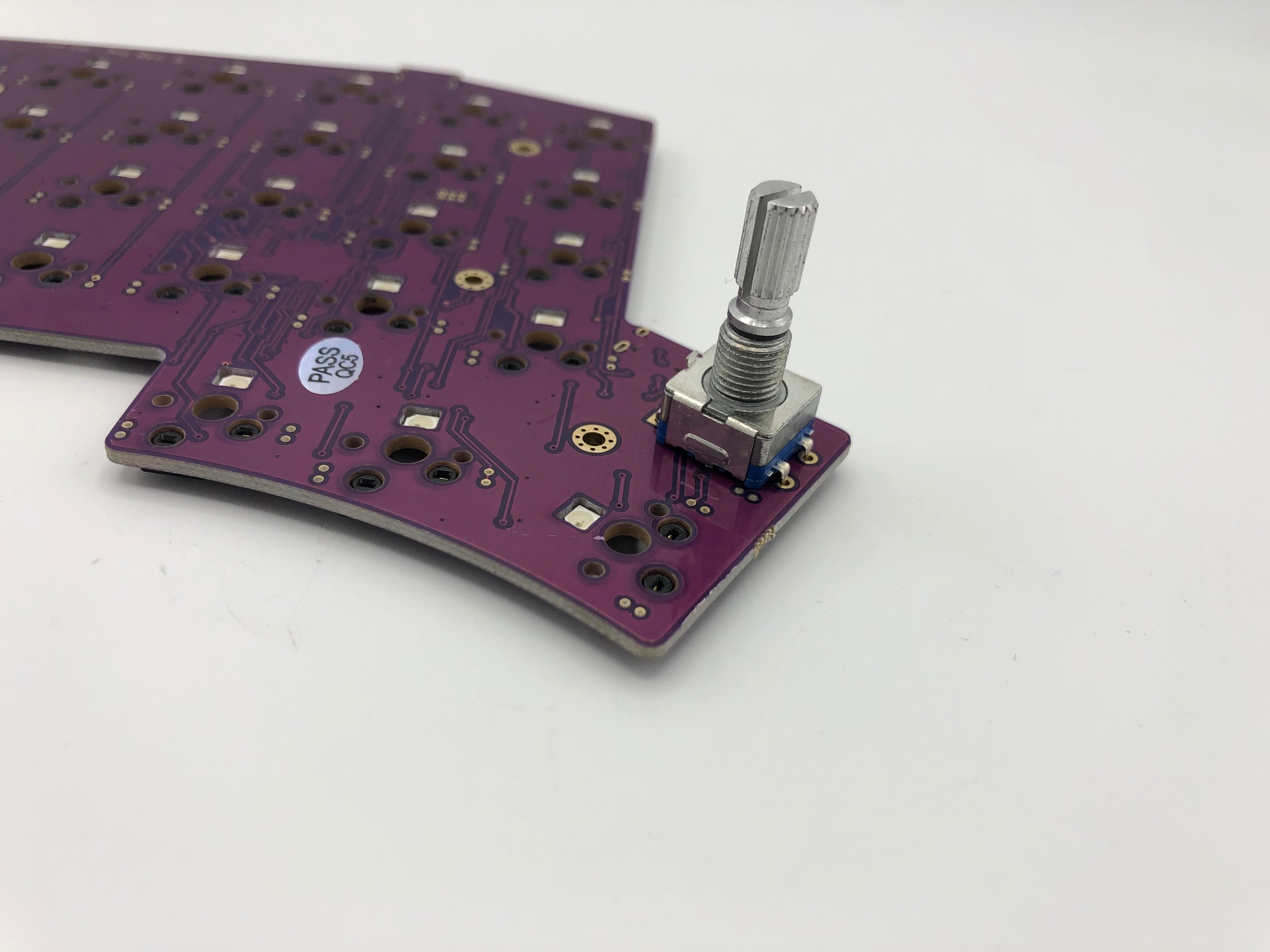 Encoder installed on PCB thumb section