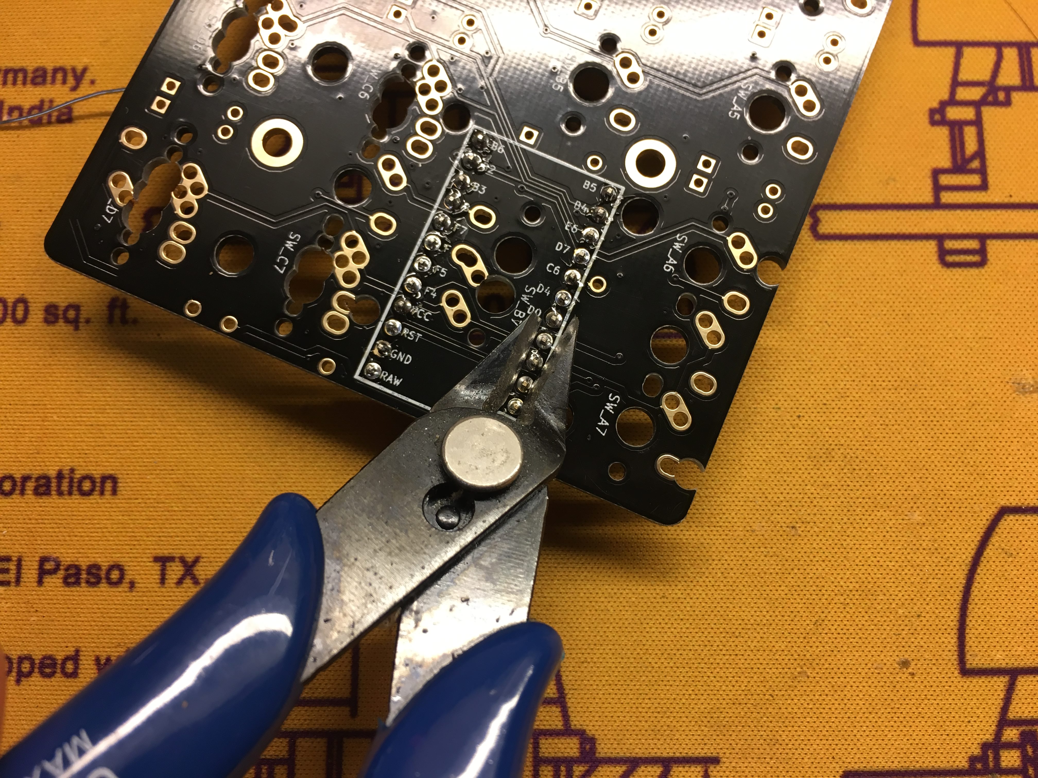 Flush Cutter Trimming Header Pins